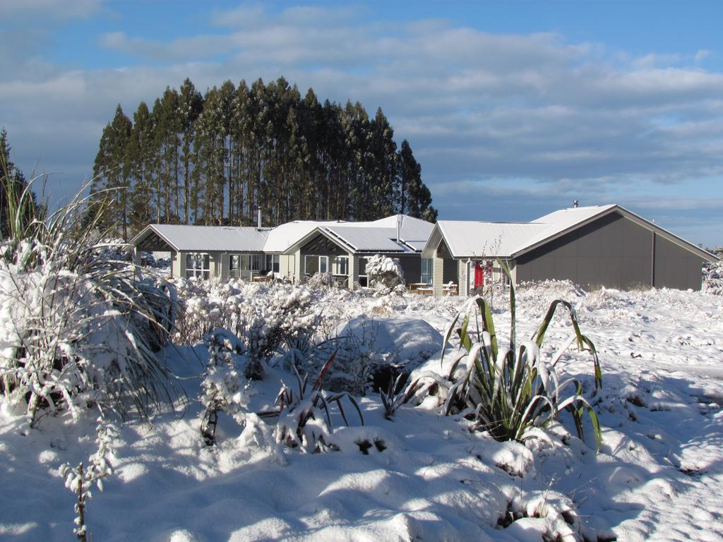 Tongariro Suites Охакун Екстериор снимка