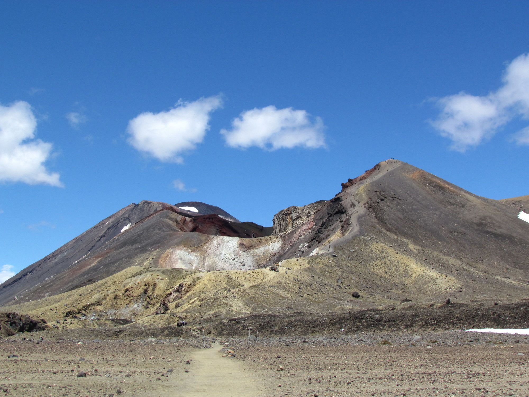 Tongariro Suites Охакун Екстериор снимка